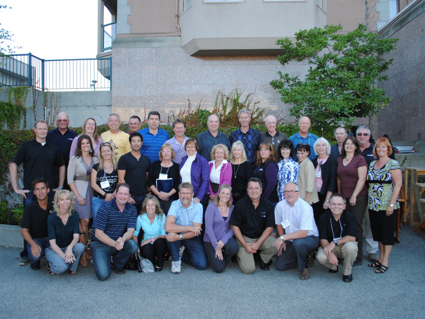 Group shot of Nufloors flooring franchise Canada members