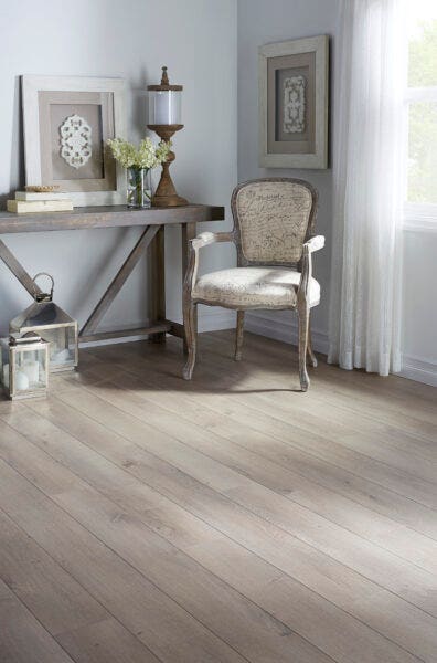 Impression Plus - Oak Pleno by Richmond Laminate